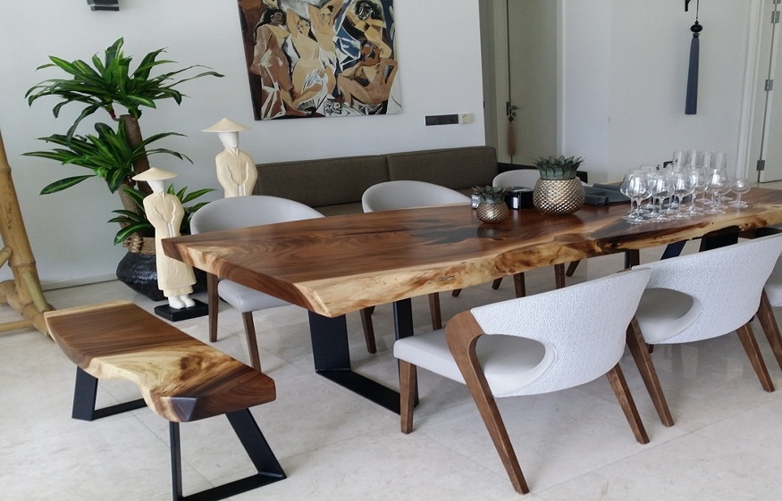 Modern Live-edge Dining Table